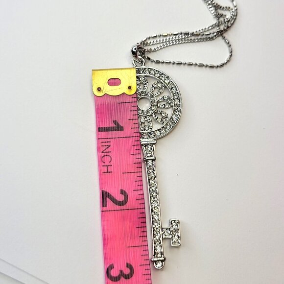 Silver tone Key Pendant Necklace - Picture 7 of 10